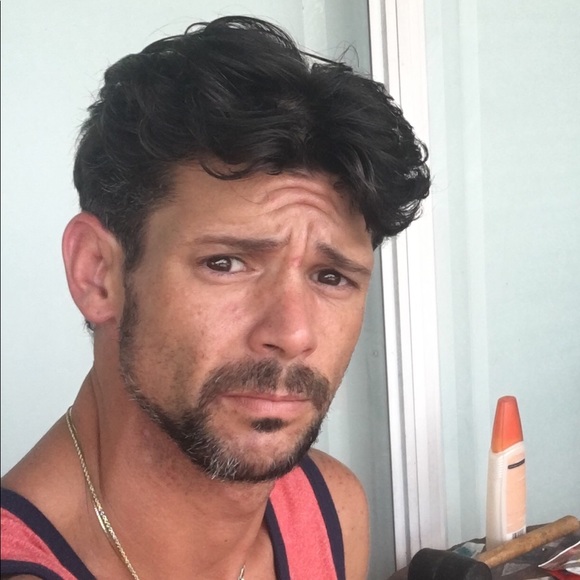 Meet your Posher “The Magic man” - Picture 2 of 3